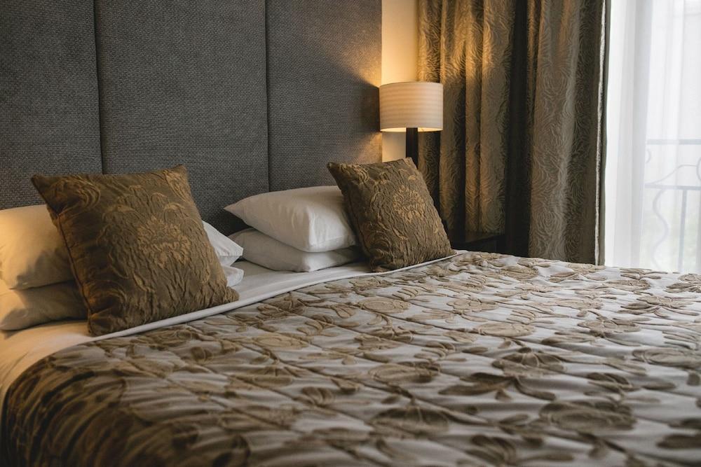 The Lyall Melbourne Luaran gambar
