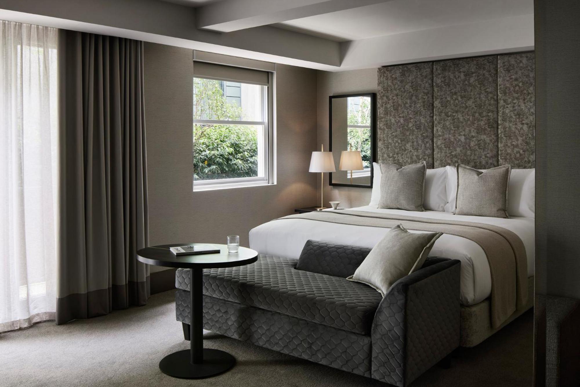 The Lyall Melbourne Luaran gambar